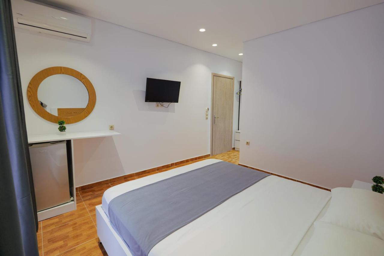 Apartments & Hotel Eleanna Σαράντα Εξωτερικό φωτογραφία